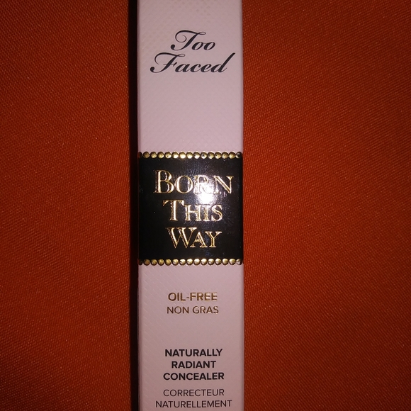 Too Faced Born This Way Natural Radiant Concealer - Picture 4 of 4